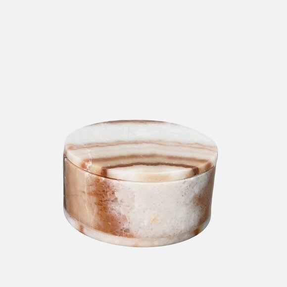 Onyx Round Box, Handcrafted with Natural Earth Tones and Natural Veining - Picture 3 of 10